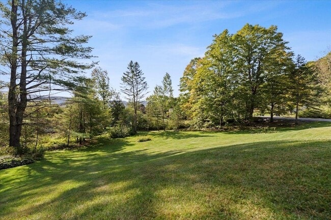 Building Photo - 275 Hillvale Rd