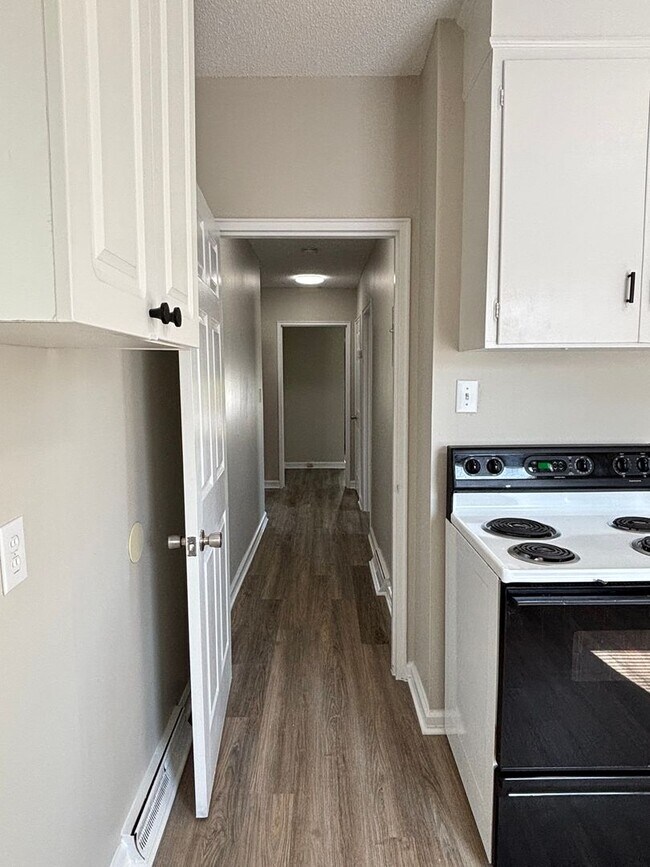 Building Photo - 3 BR House near Moses Cone Hospital