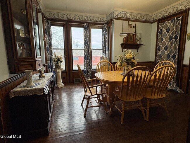 Building Photo - 260 Clark Rd