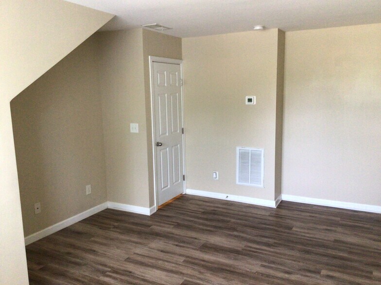 Building Photo - 2631 Cypress Oak Ln