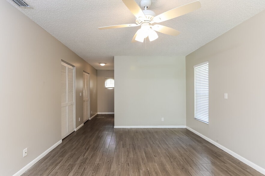 Building Photo - 4557 NW 51st St