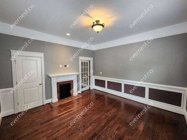 Building Photo - 219 Randolph St NE