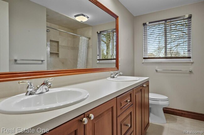 Building Photo - 4147 Greensboro Dr