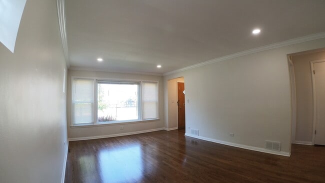 Building Photo - 3657 N Campbell Ave