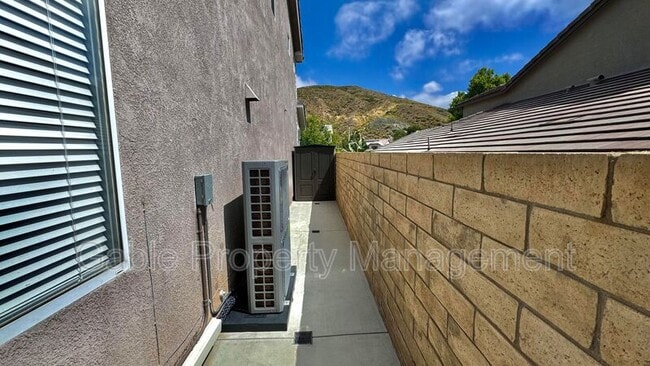 Building Photo - 19114 Olympic Crest Dr