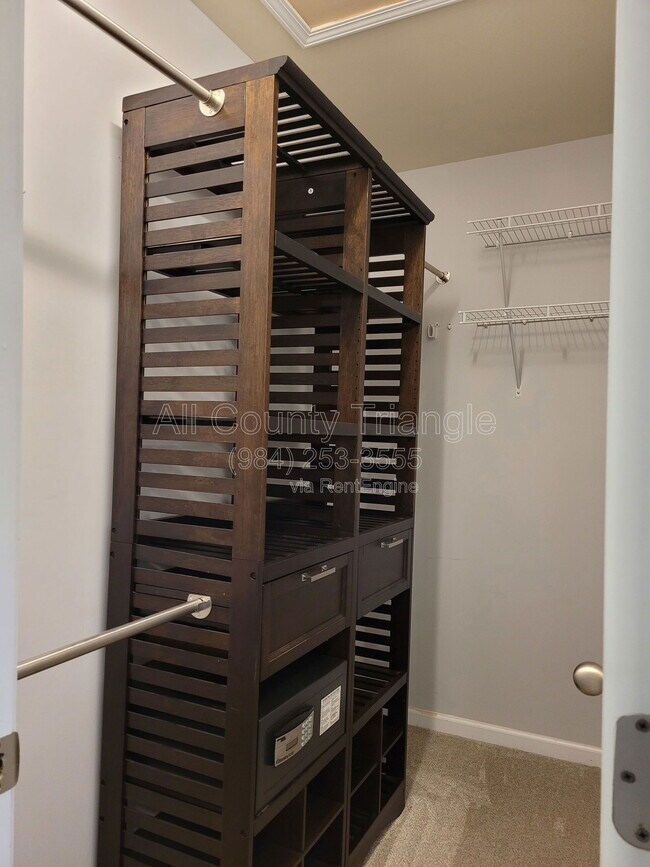 Building Photo - 317 Port Haven Dr