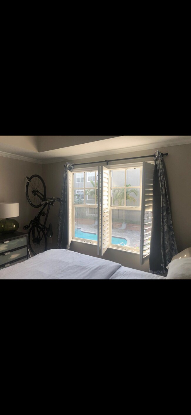 Building Photo - 800 S Dakota Ave