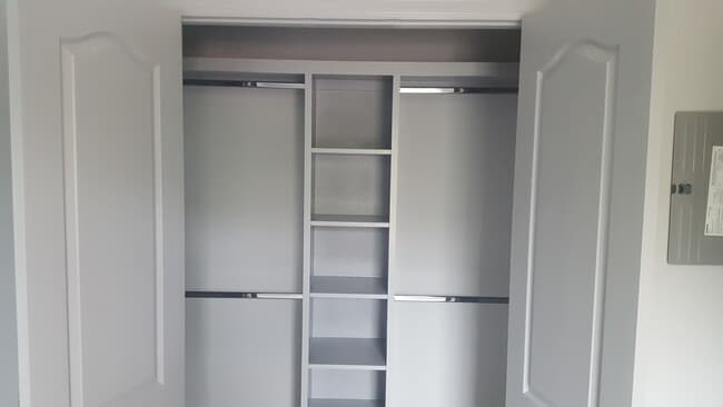 bedroom closet - 709 E 3rd St