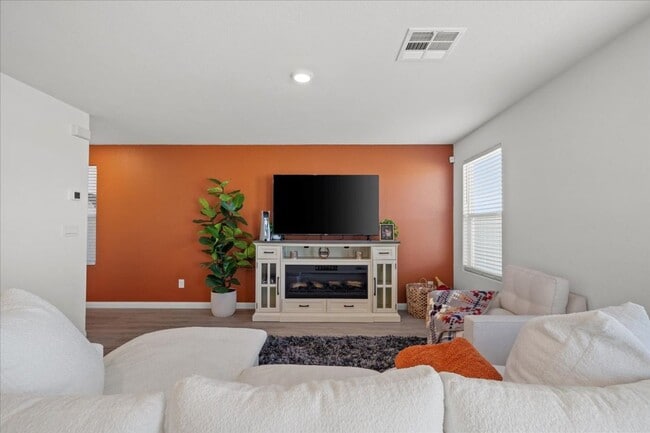 Building Photo - Newer Build 4-Bedroom Home with Chef’s Kitchen & Entertainer’s Backyard
