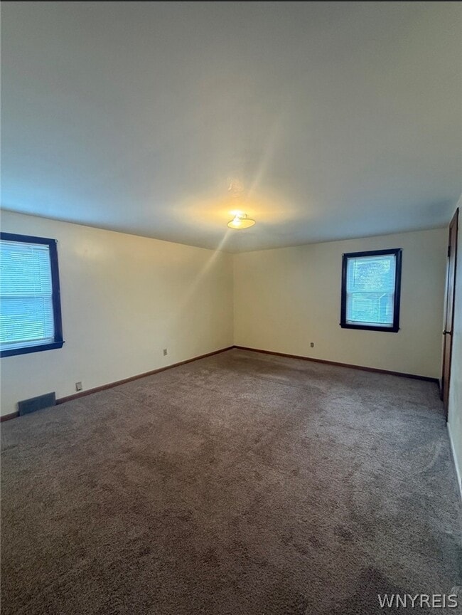 Building Photo - 207 Spaulding St