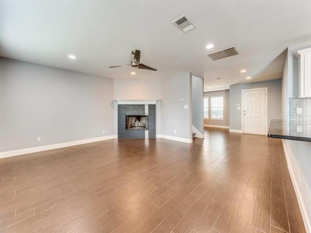 Building Photo - 6915 Tyree St