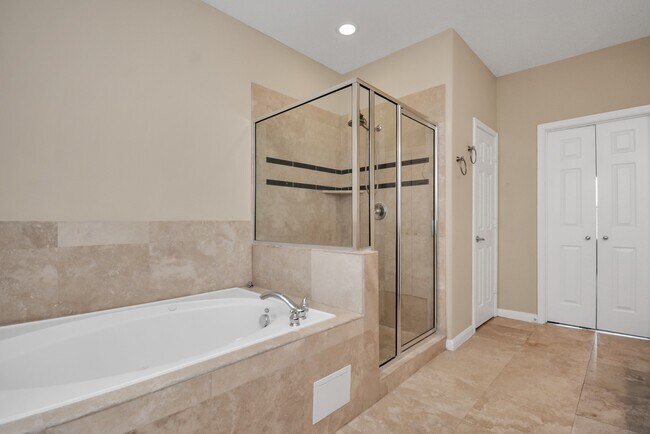 Building Photo - 1137 W 24th St