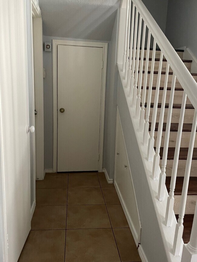 Building Photo - 9250 Beechnut St