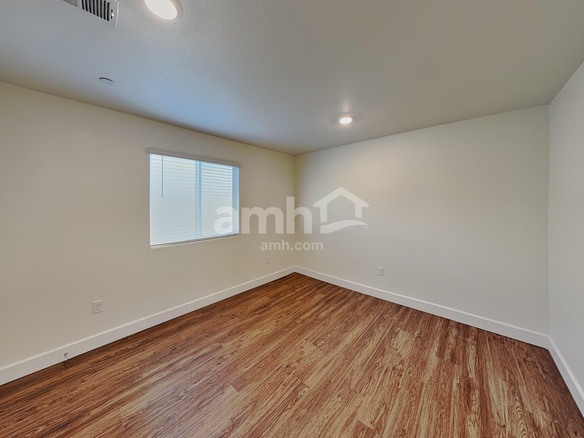 Building Photo - 327 Cape Seville Pl