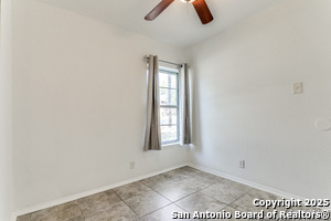 Building Photo - 816 Hickory Hill Dr