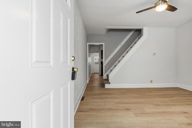 Building Photo - 614 Clark St