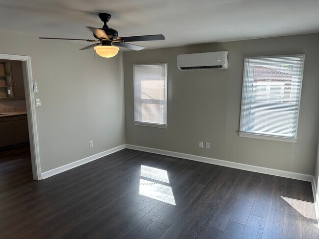 Building Photo - 1116 Cornelia Cir