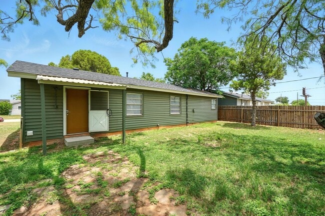 Building Photo - 5107 Durango Dr