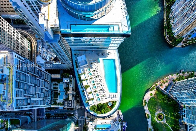 Building Photo - 300 Biscayne Blvd