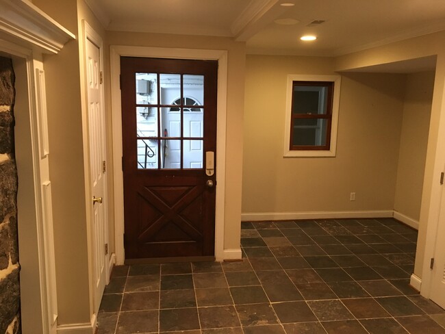 Foyer, main entrance - 8198 Main St