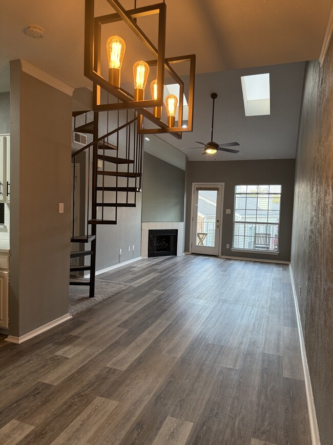 Building Photo - 7151 Gaston Ave