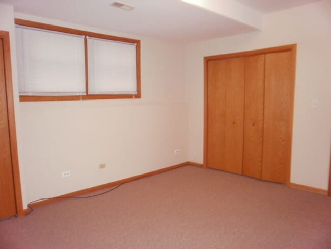 Building Photo - 1336 W Huron St