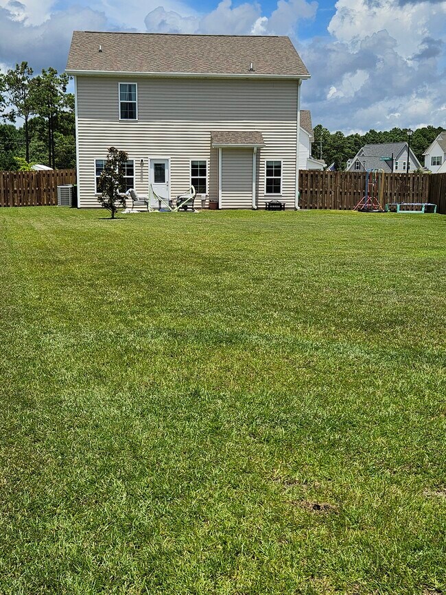 Building Photo - 109 Bachmans Trl