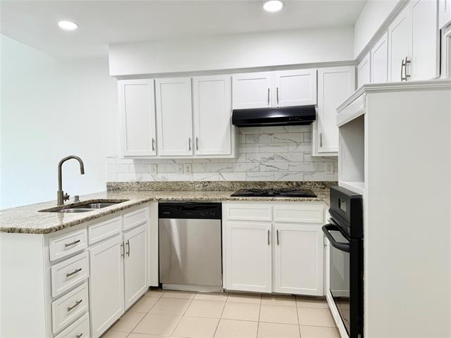 Building Photo - 3100 Townbluff Dr