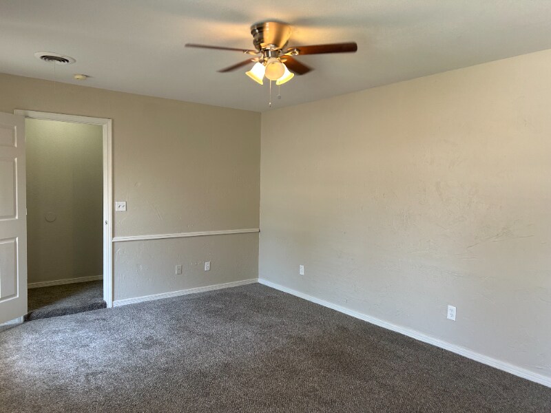Building Photo - 7209 Dukes Pl