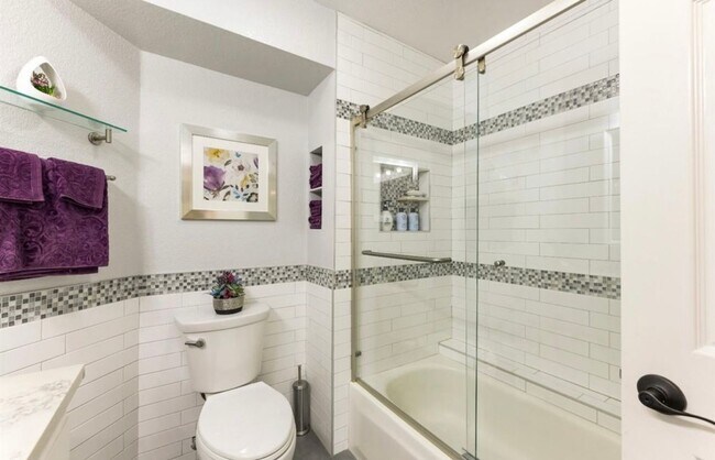 Building Photo - Beautiful Antelope Home with Private Pool | Available July 1st | $3,350/mo