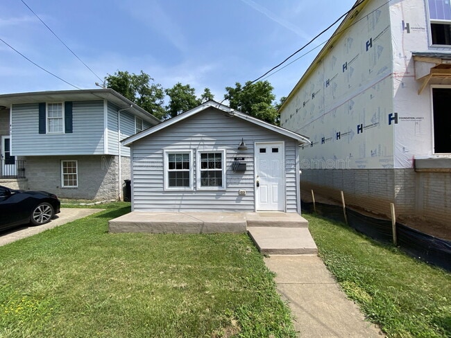 Building Photo - 419 Palmer St