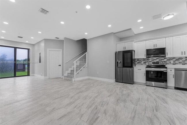 Building Photo - 4 bedroom in Little river FL 33167