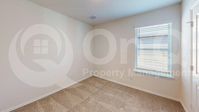 Building Photo - 6009 Primrose Rd