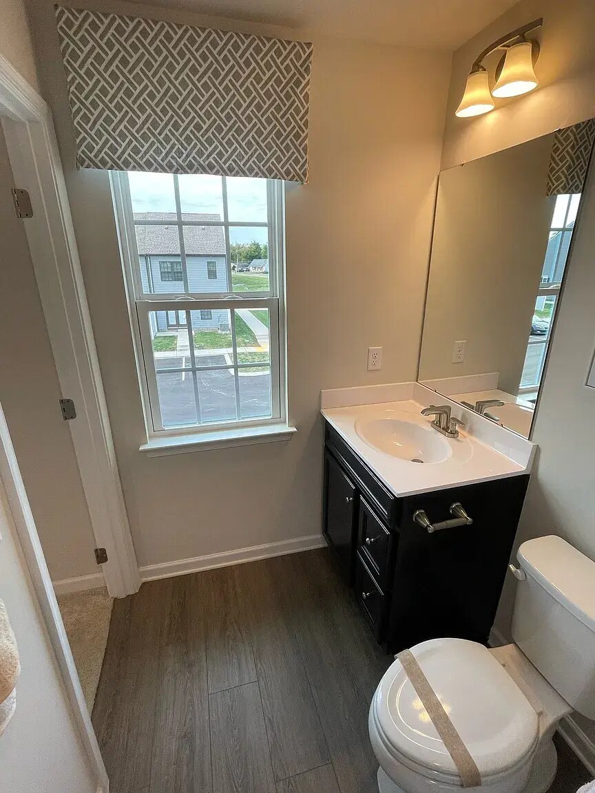 Building Photo - 420 Park Ave