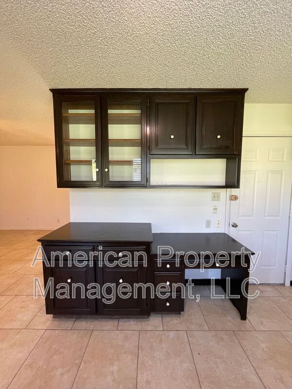 Building Photo - 11841 E 36th St