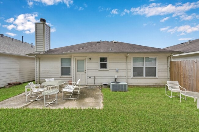 Building Photo - 5046 Willow Point Dr