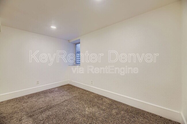 Building Photo - 2517 S Broadway