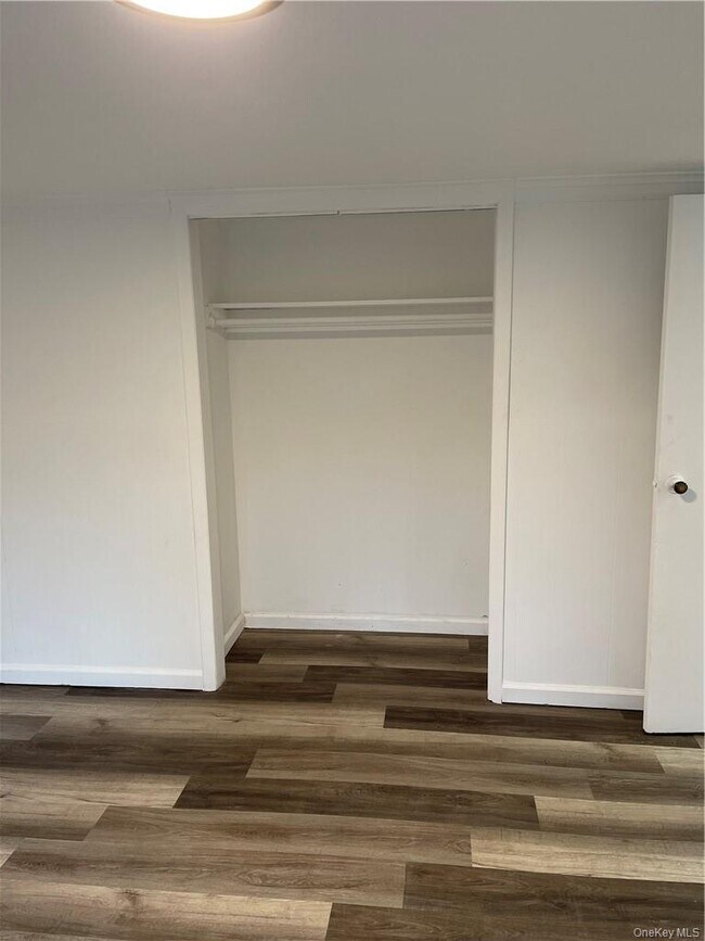 Building Photo - 4927 State Rte 55