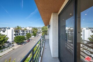 Building Photo - 106 Croft Ave