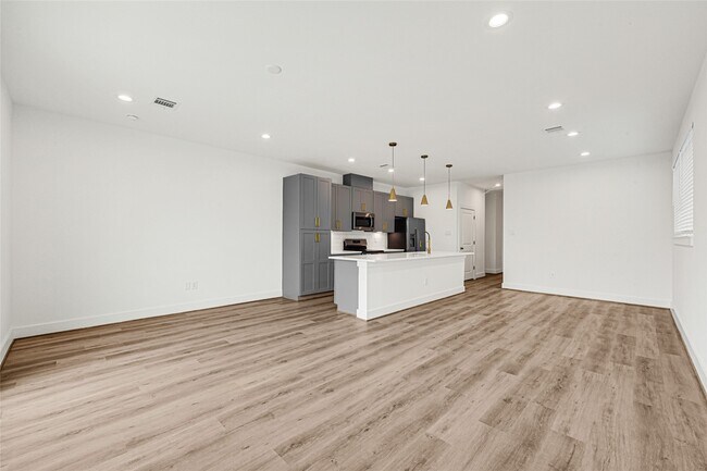 Building Photo - 4606 Crown Grove Ln