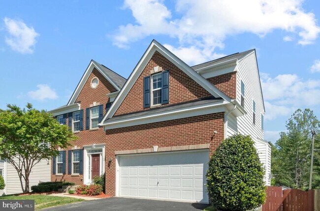 Building Photo - 80 Sanctuary Ln