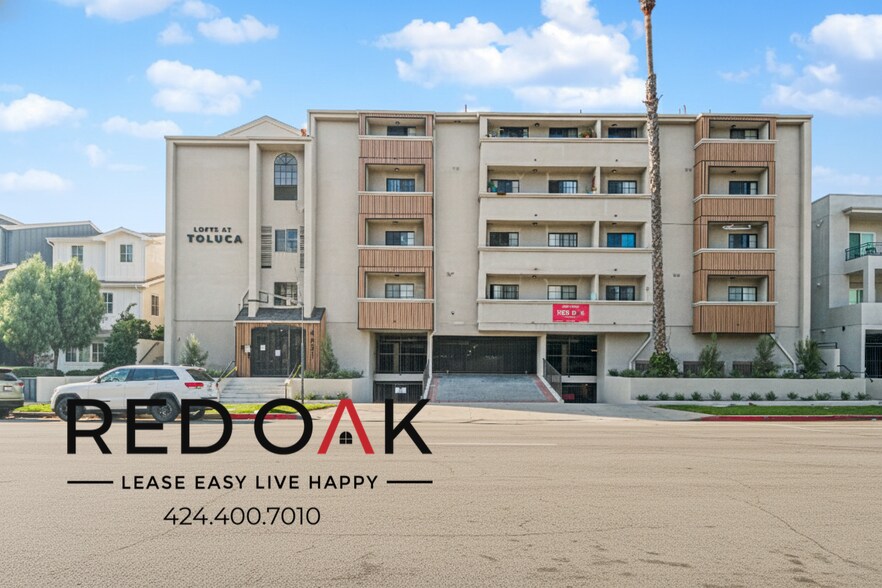 Building Photo - 4651 Cahuenga Blvd