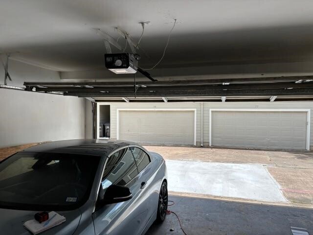 Building Photo - 2379 Briarwest Blvd