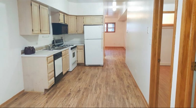 Building Photo - 1520 W Superior St