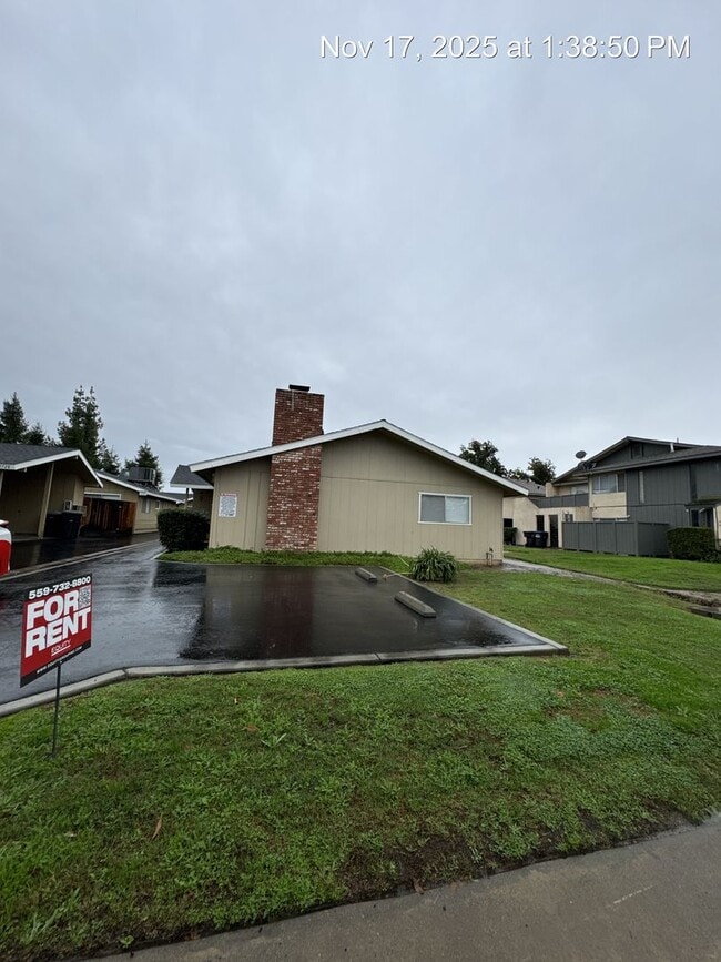 Building Photo - 2968