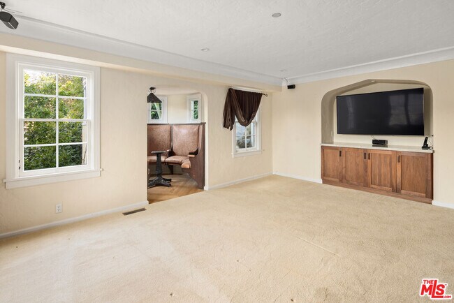 Building Photo - 35 Haldeman Rd