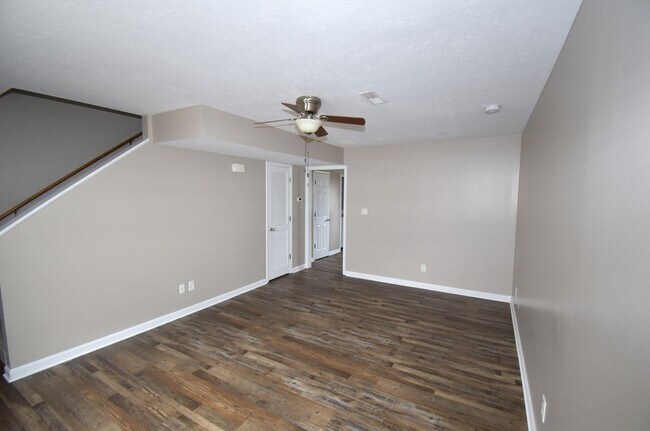 Building Photo - 362 Peabody Dr