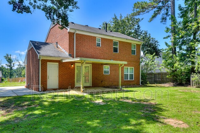 Building Photo - 493 Fairfield Way