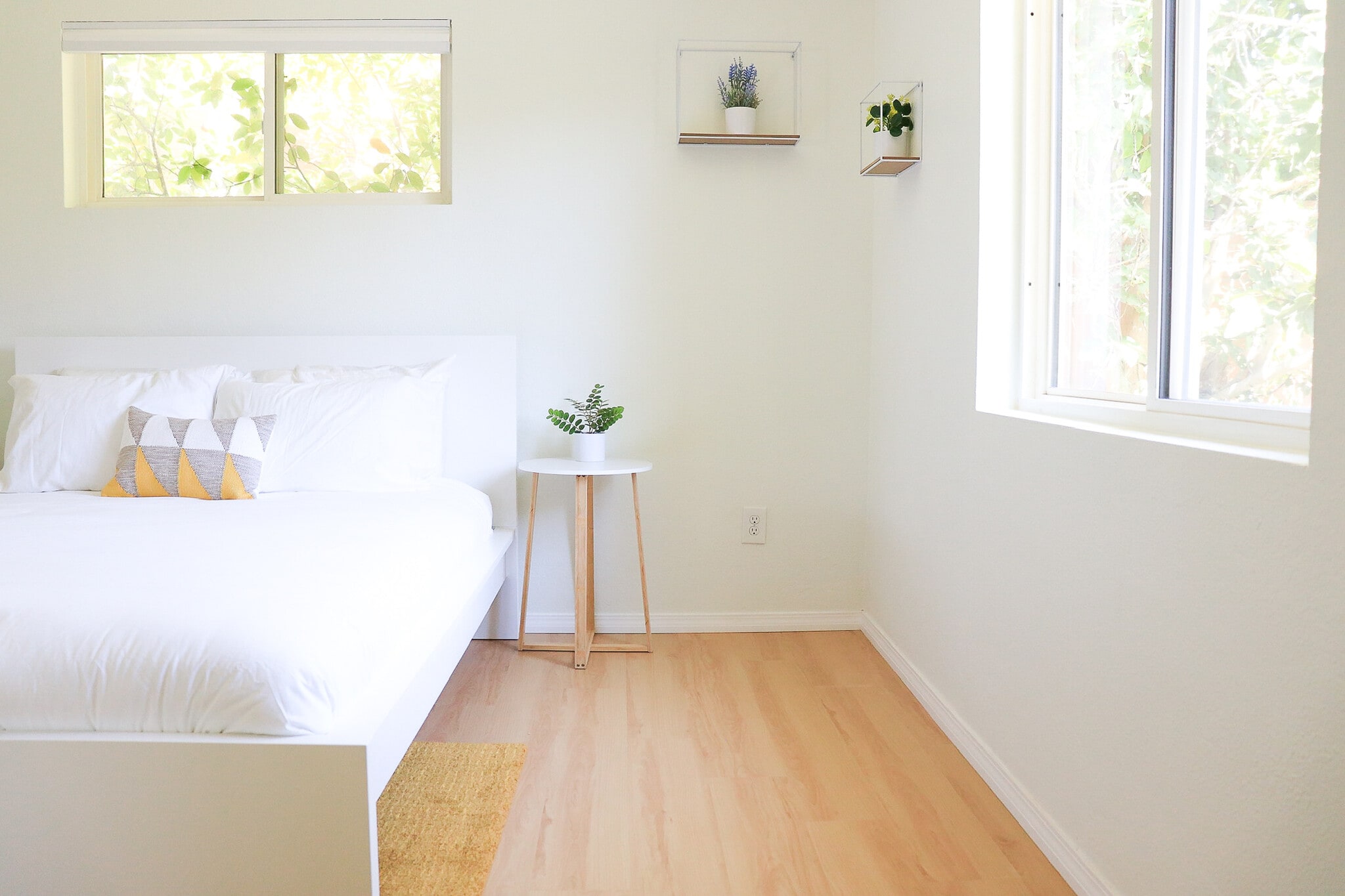 Building Photo - 3807 E Weldon Ave