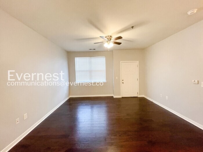 Building Photo - 1118 Litton Ave